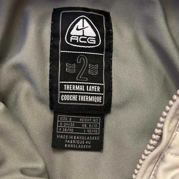 Nike ACG Tan & Brown Puffer Jacket - Picture 3 of 3